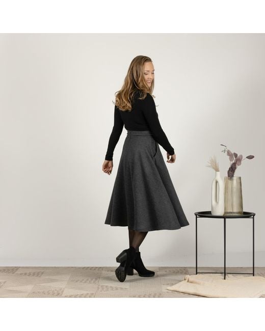 Nikka Place Gray Wool Midi Skirt With High Waist & Pockets