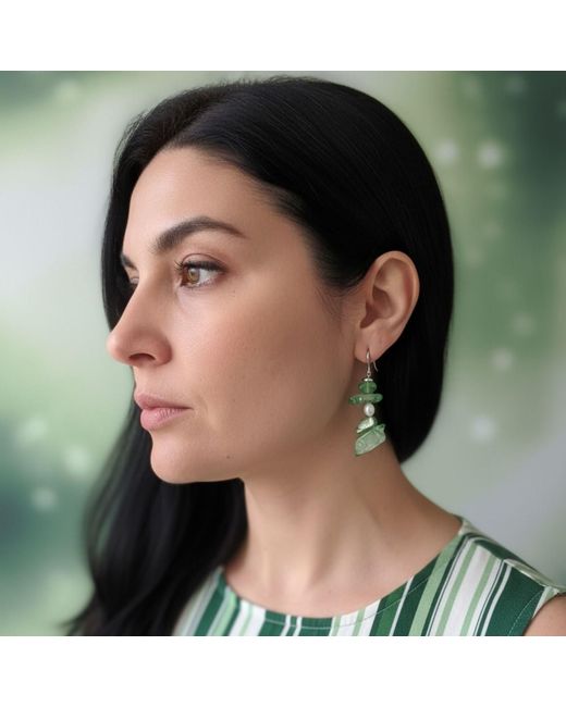 Way to Chic Green Quartz And Freshwater Pearl Dangle Earrings