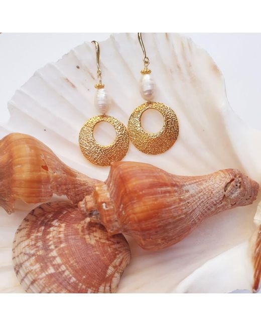 Way to Chic Metallic Pearl Drop & Disc Earrings