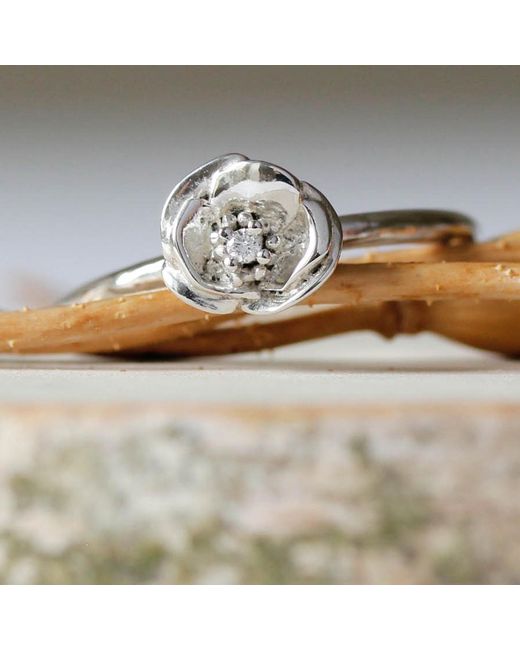 Lee Renee Metallic Poppy Diamond Ring – Gold