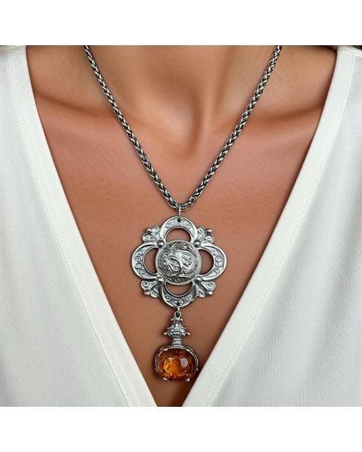 Caramel Vintage Jewellery Metallic Ornate Amber Pendant Necklace