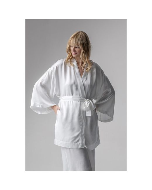Oh!Zuza White Grace Satin Viscose Short Kimono Robe Cream