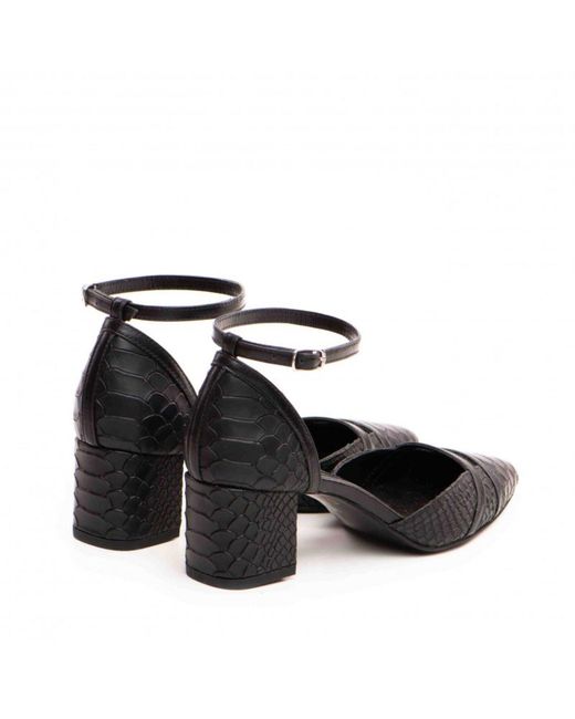 The 5Th Element Black Adele Pumps