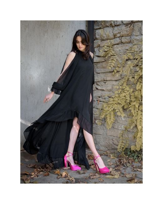 concept A trois Black Long Dress With Split Bell Sleeves And A Slight Train