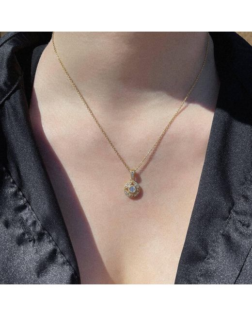 Diamonbliss Metallic Marilyn Monroe Vintage Round Pendant Necklace