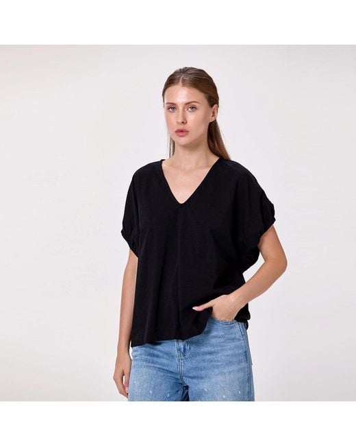 Smart and Joy Black Casual Cotton V-Neck Blouse
