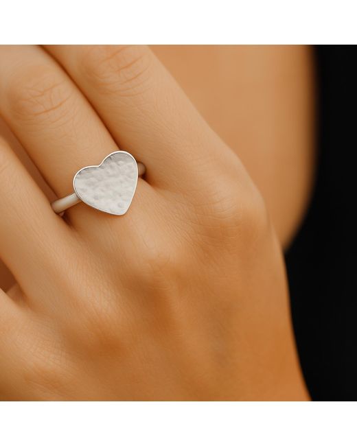 Unaloe Gray Large Hammered Heart Ring