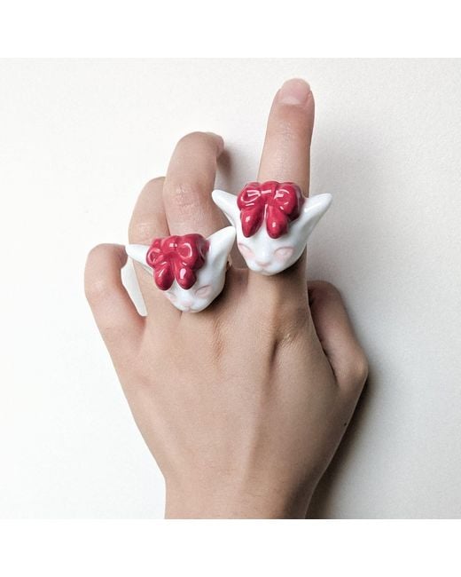 H2 Studio Red Angry Puss Porcelain Ruby Bow Tie Cat Plated Brass Ring