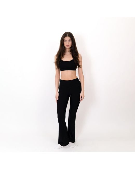 On/Off Essentials Black The Core Flare Legging