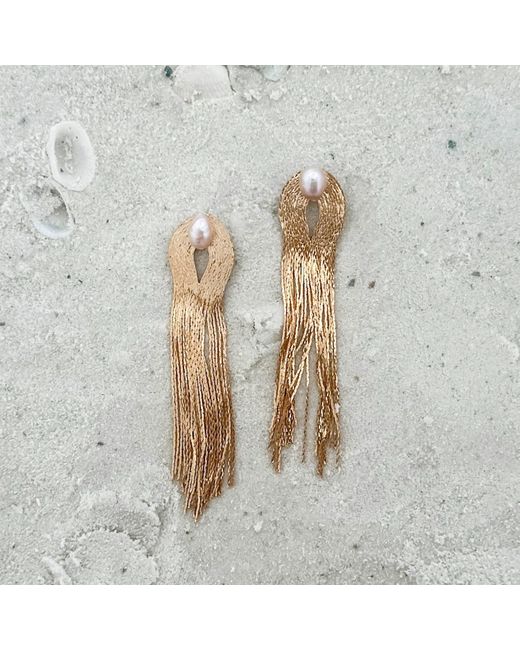 Babaloo Metallic Chain Tassel With Pearl