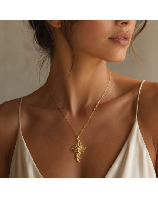 Unaloe Metallic Humilis Cross Necklace Vermeil – Plated Leaf Cross Pendant – Luxury Jewelry
