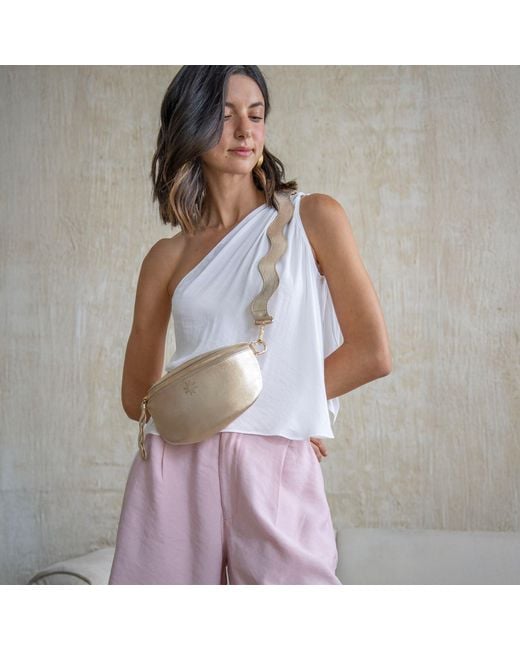 Womads Metallic Brilliant Wavy Strap