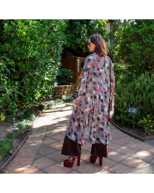 Jennafer Grace Metallic Darcy Kimono