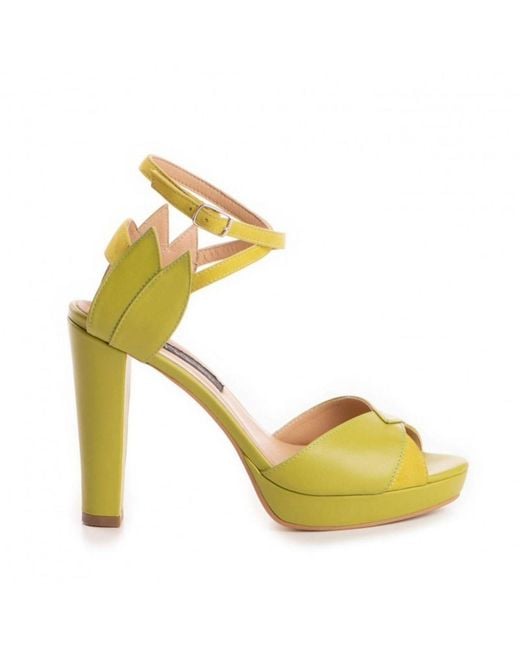 The 5Th Element Purple Flowers Lime Platform Sandals
