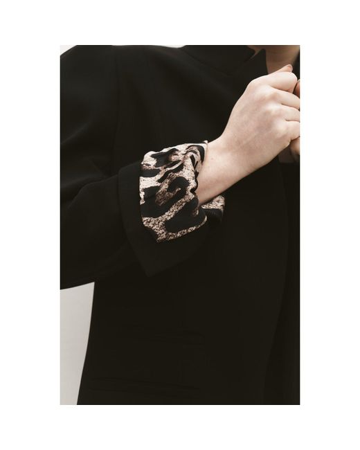 Roqaia Fashion House Black Noir Sculpté