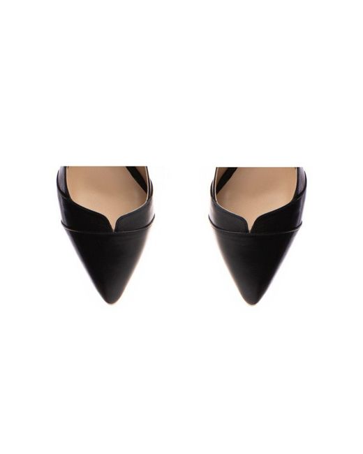 The 5Th Element Black Yuki Pumps