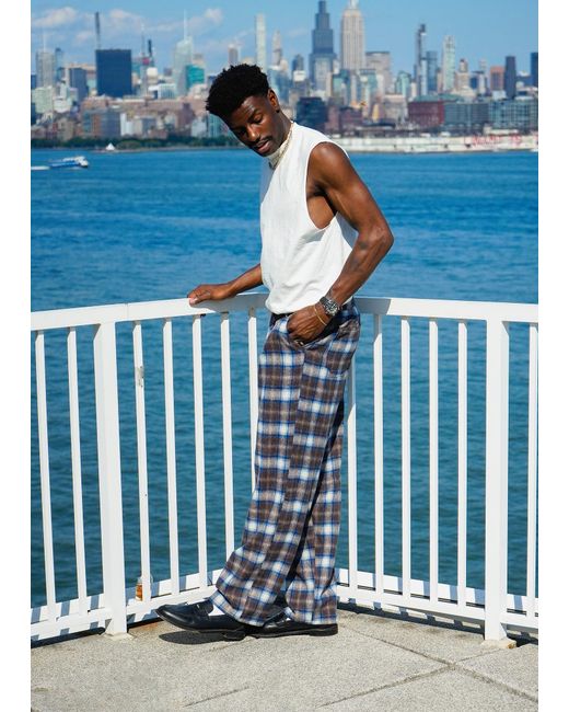 Éclectique Gray Plaid Pleated Trousers for men