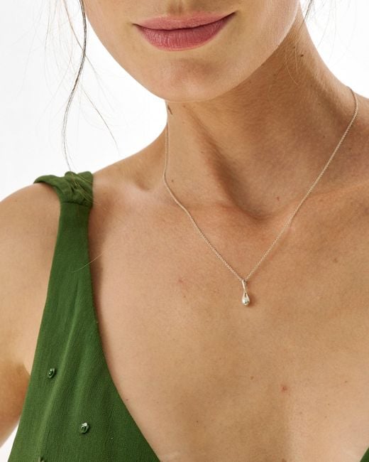 Roseate Jewelry Metallic Roseate Waterdrop Pendant