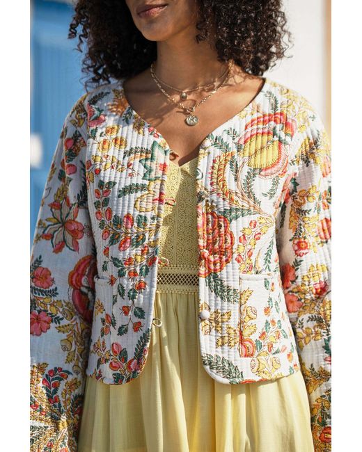 Yumi' White Boho Print Cotton Reversible Quilted Jacket