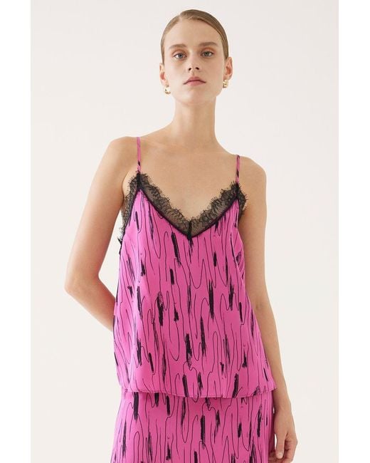Exquise Red Printed Spaghetti Strap Blouse