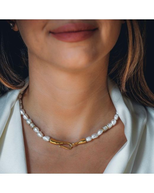 LINYA JEWELLERY Metallic Bayem Stone Pearl Necklace