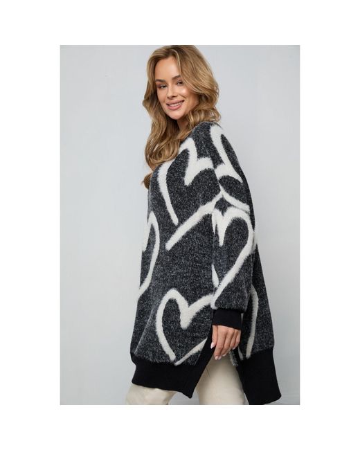 Saachi Black Whimsical Heart & Sweater