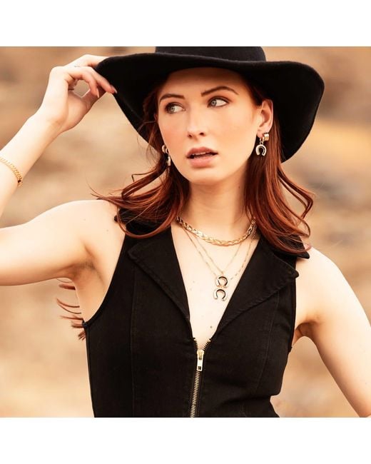 Glamrocks Jewelry Metallic Good Fortune Horseshoe Necklace