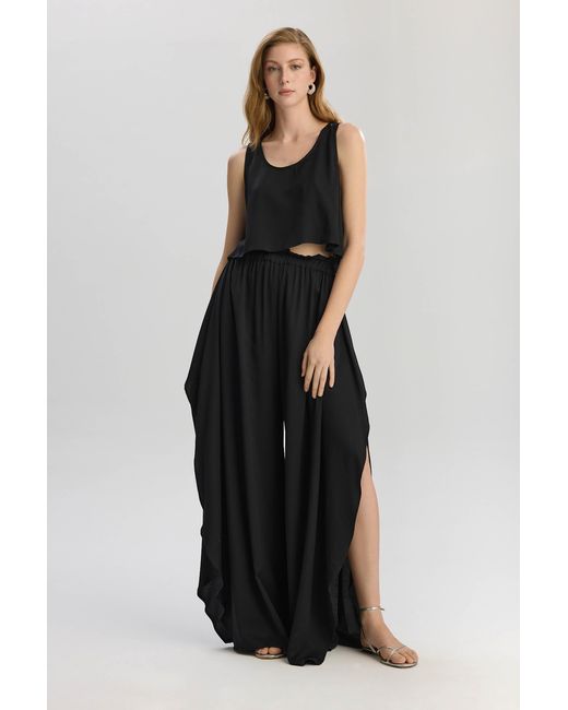 Lilamie Black Soho Loose Fit Tank Top