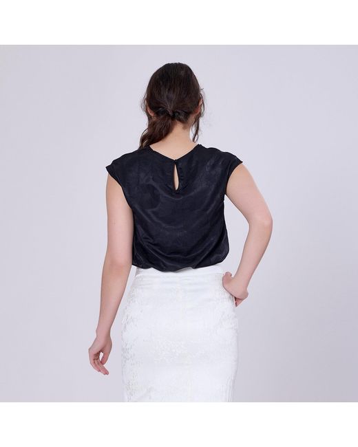 Smart and Joy Black Cupro Round Neck Sleveless Top