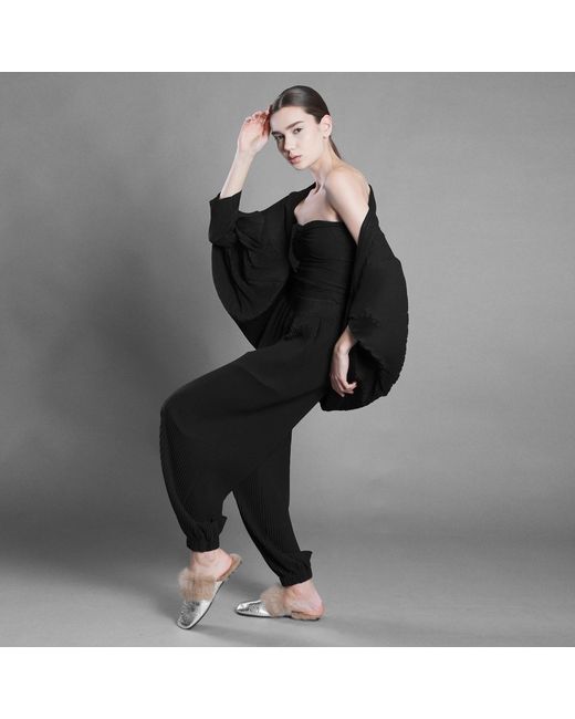 Silvia Serban Black Pleated Crepe Scarf-Shawl