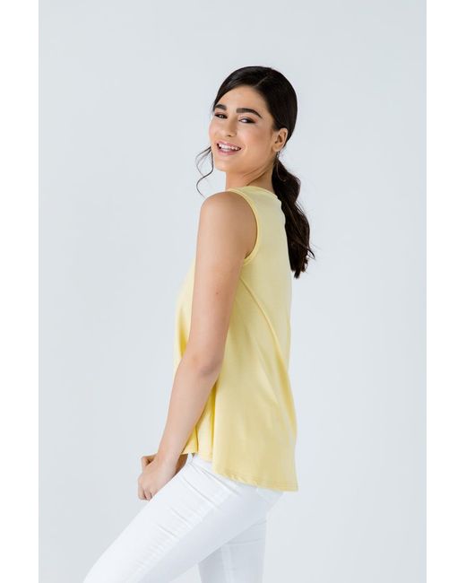 Conquista Yellow Sleeveless Top With Rounded Hemline