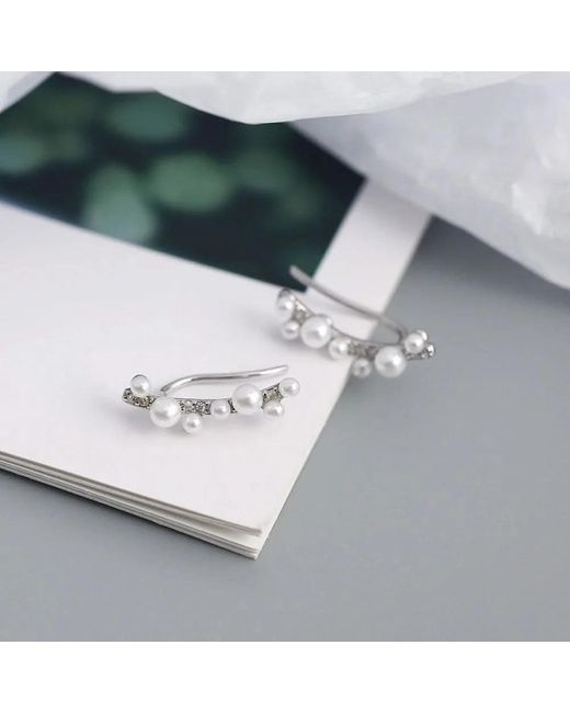 Angel Barocco Metallic Minimalist Freshwater Pearl Climber Earrings