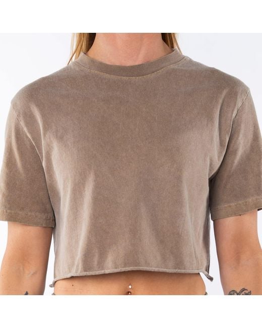 Ariko Pink Brownstone Beach Crop Tee