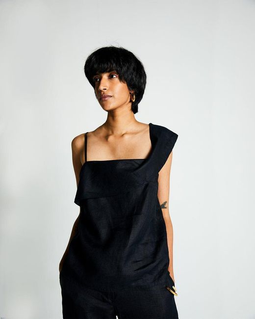 REISTOR Black The Wandering Wave Hemp Top