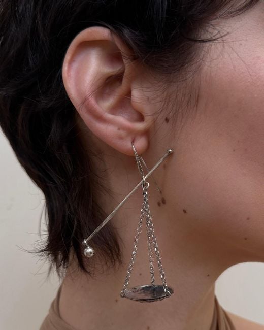GYUNIA White Bilancia Single Earring