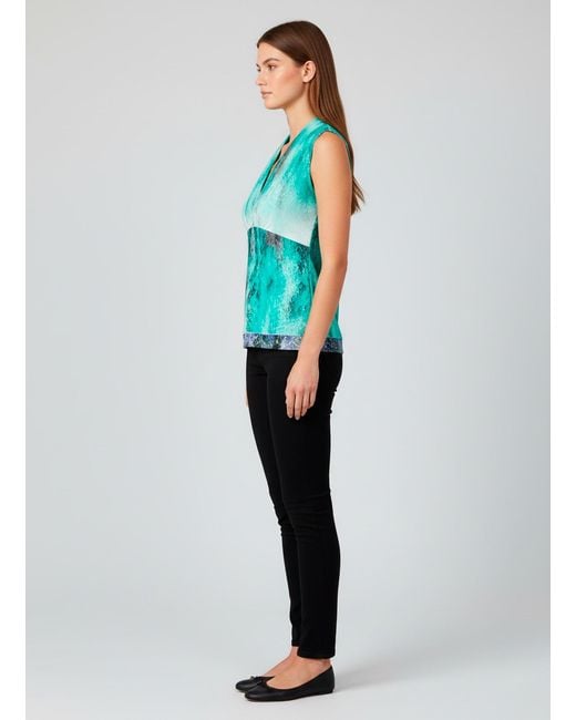 Conquista Green Aqua Serpent Sleeveless V-Neck Top