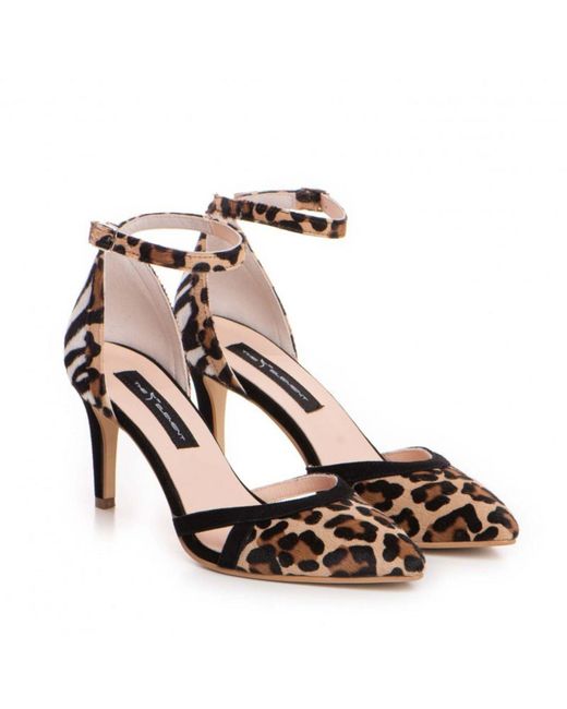The 5Th Element Metallic Neutrals Cassandra Leather Pumps