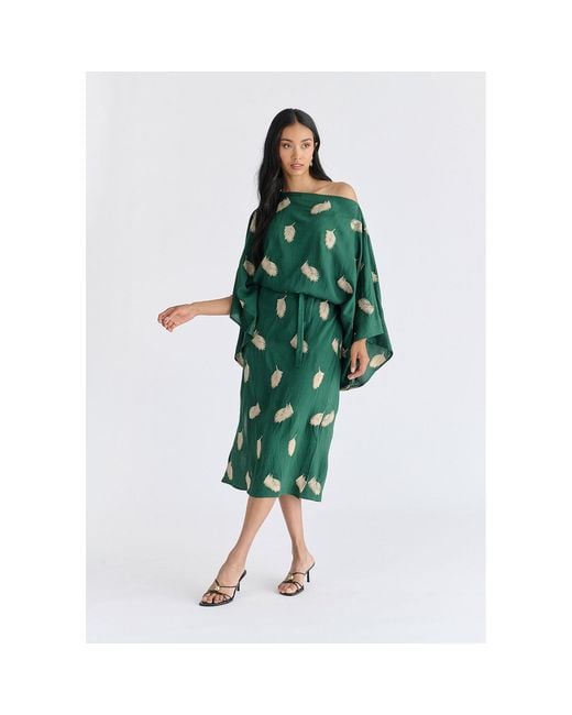 Paisie Green Leaf Embroidered Kimono Sleeves Midi Dress