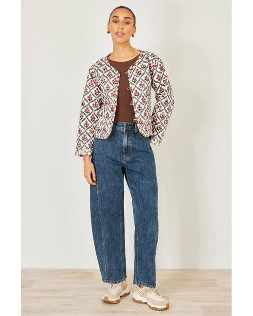 Yumi' White Peacock Print Reversible Cotton Quilted Jacket