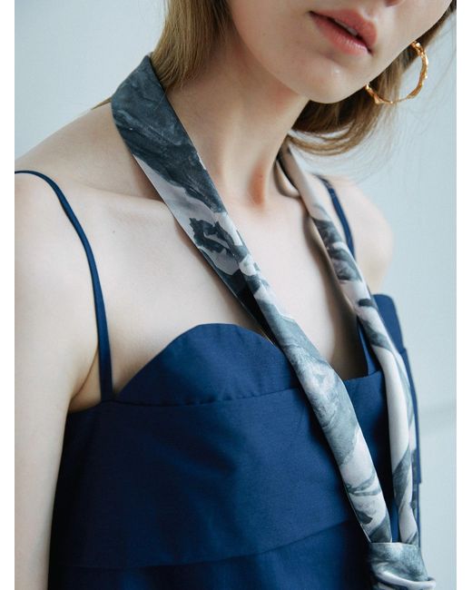 Lost Pattern Metallic Himalaya Silk Neck Bow Scarf