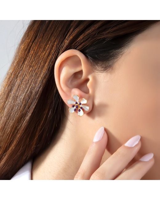 Milou Jewelry White Scarlet Flower Earrings