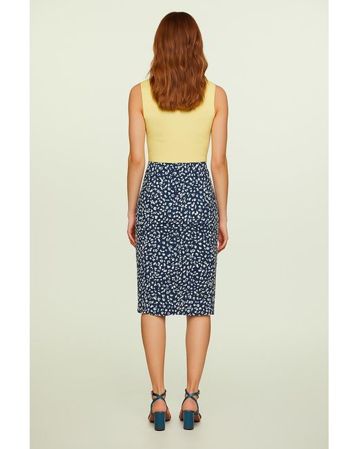 Conquista Yellow Neutrals Cream Sleeveless V-Neck Jersey Top – Stretch Cotton-Blend Fabric