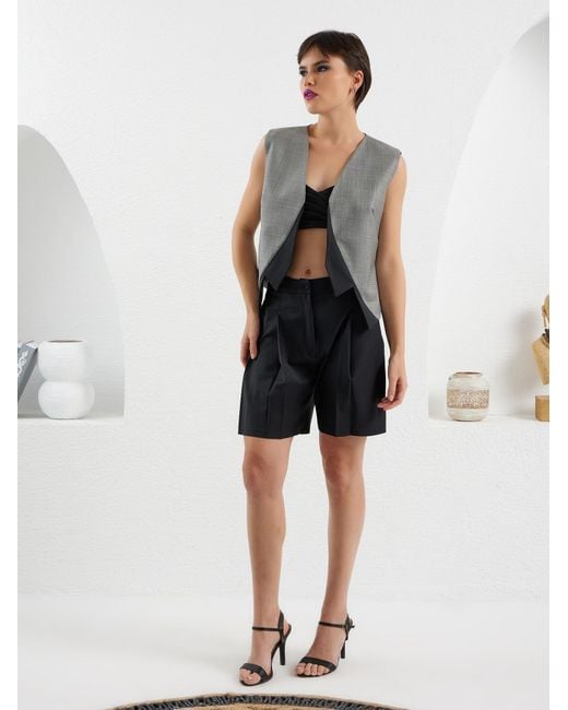 Lumina Eligma Black Collar-Elle Vest