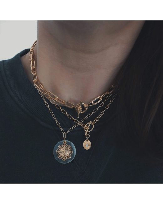 IN CAUDA VENENUM Metallic Vega Necklace