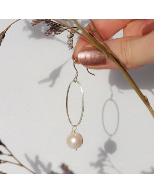 FV Jewellery Metallic La Pierre Fresh Water Pearl Earrings