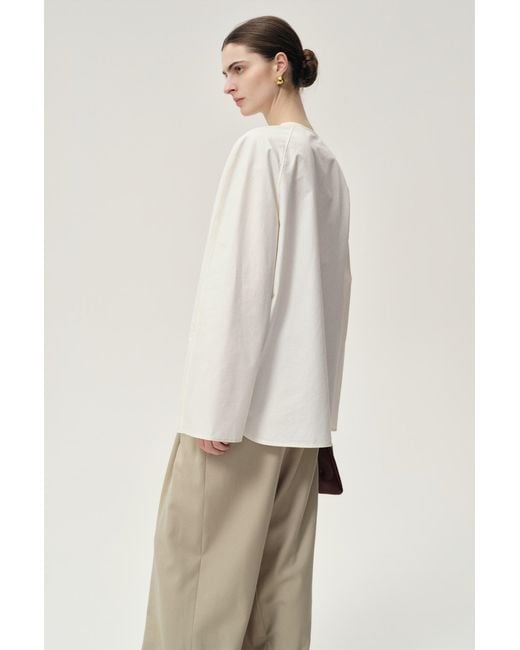 FRONT ROW SHOP White Sculptural Shaped Shirt Off