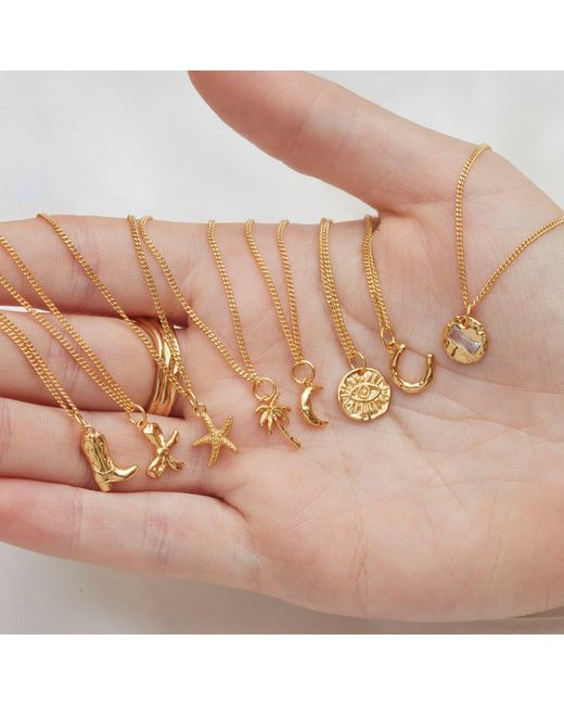 Muru Metallic Bow Necklace