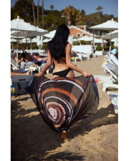 Animal Black Escargot Sarong
