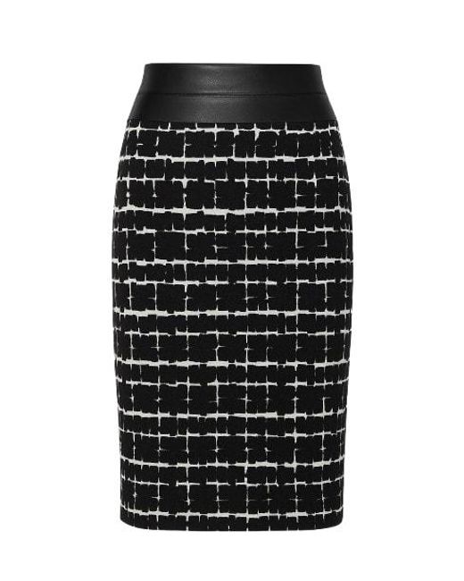 Conquista Black High-Waisted Midi Pencil Skirt