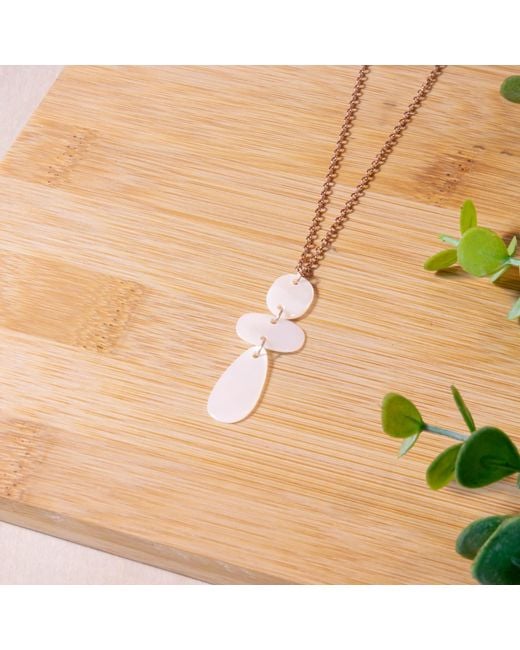 LIKHÂ White Mother-Of-Pearl Raindrop Necklace With Rose Chain